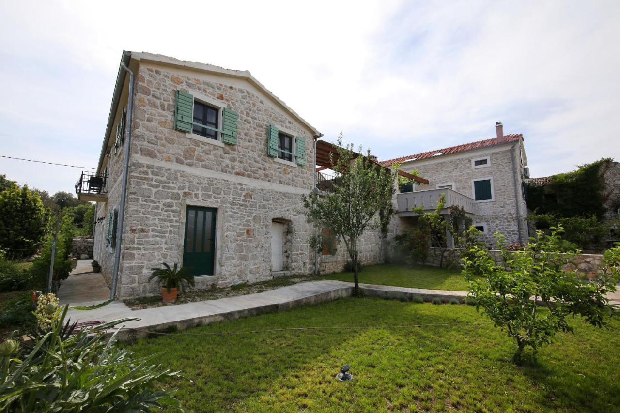 Apartments Tarragon Ugrinici Luaran gambar
